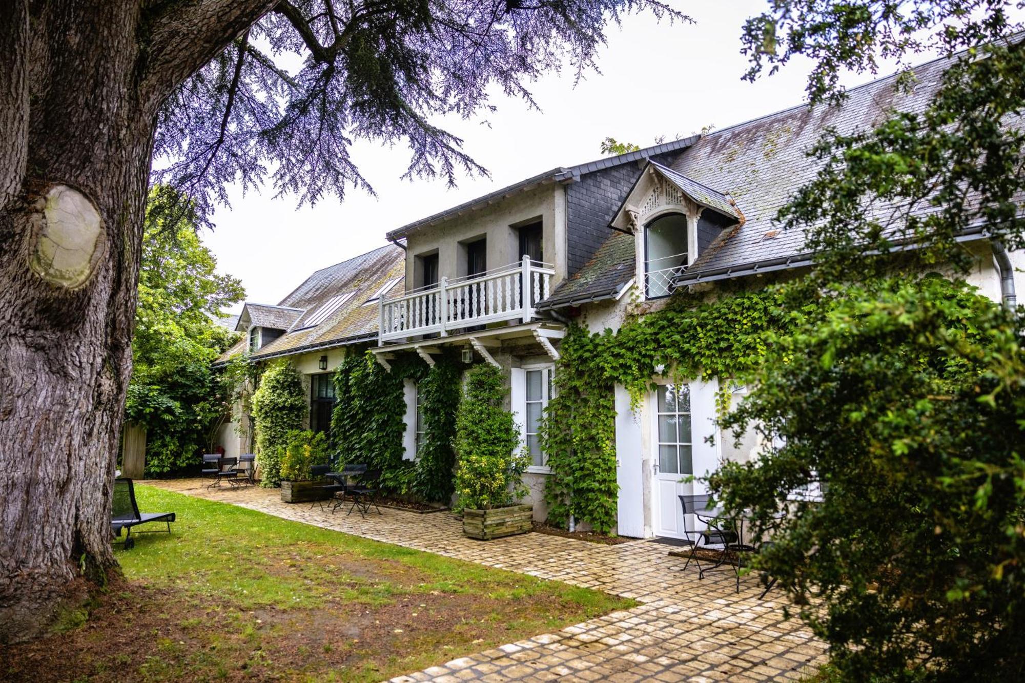 Domaine De La Tortiniere Hotel Veigne Bagian luar foto