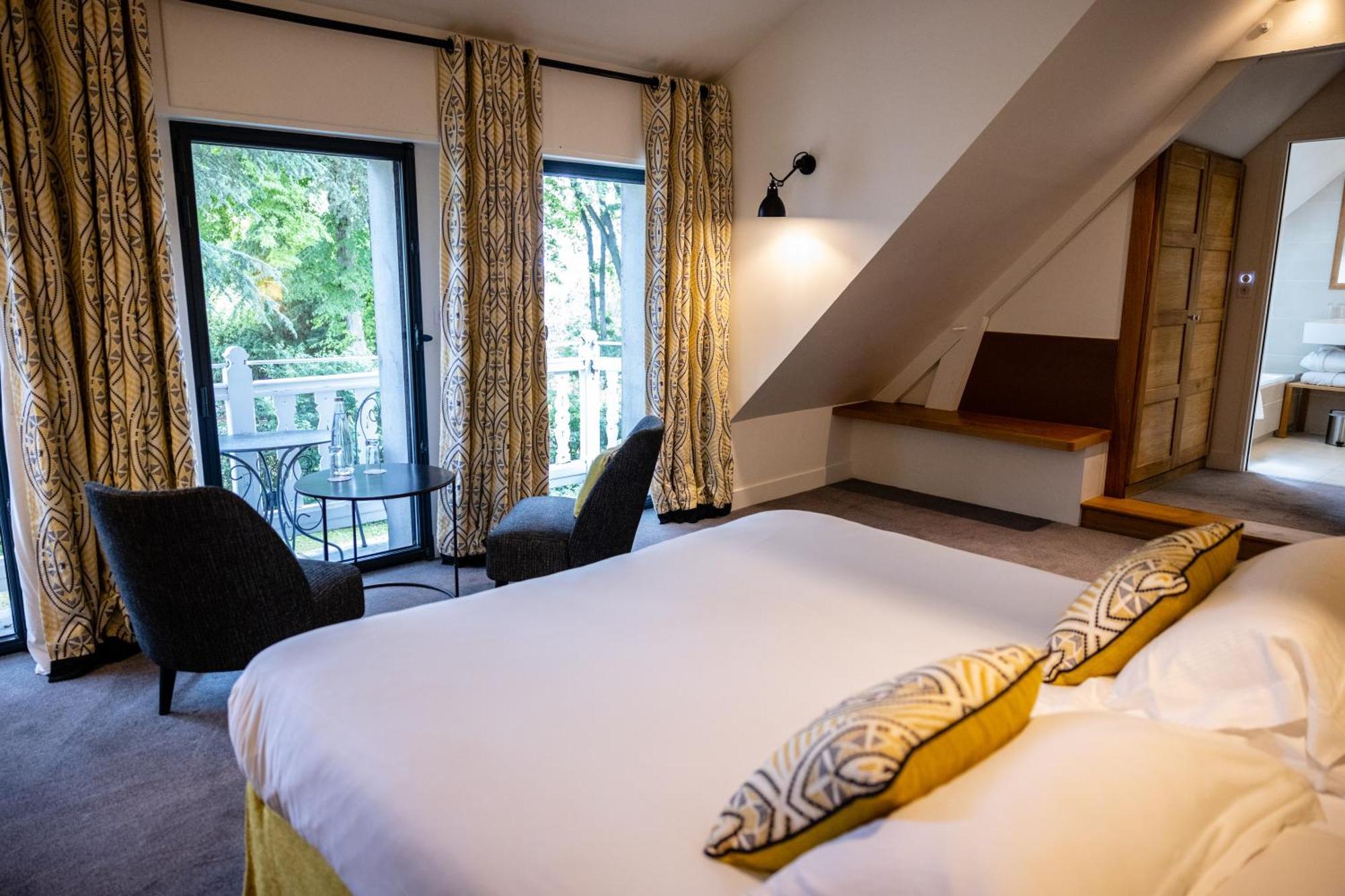 Domaine De La Tortiniere Hotel Veigne Bagian luar foto